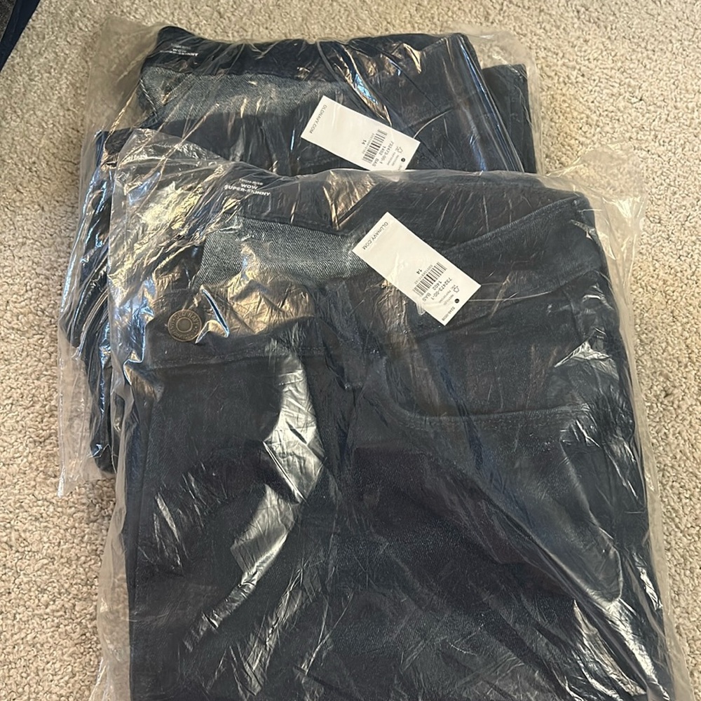 OLD NAVY JEANS DARK WASH SIZE 14 WOW SUPER SKINNY HIGH RISE BRAND NEW WITH TAG
